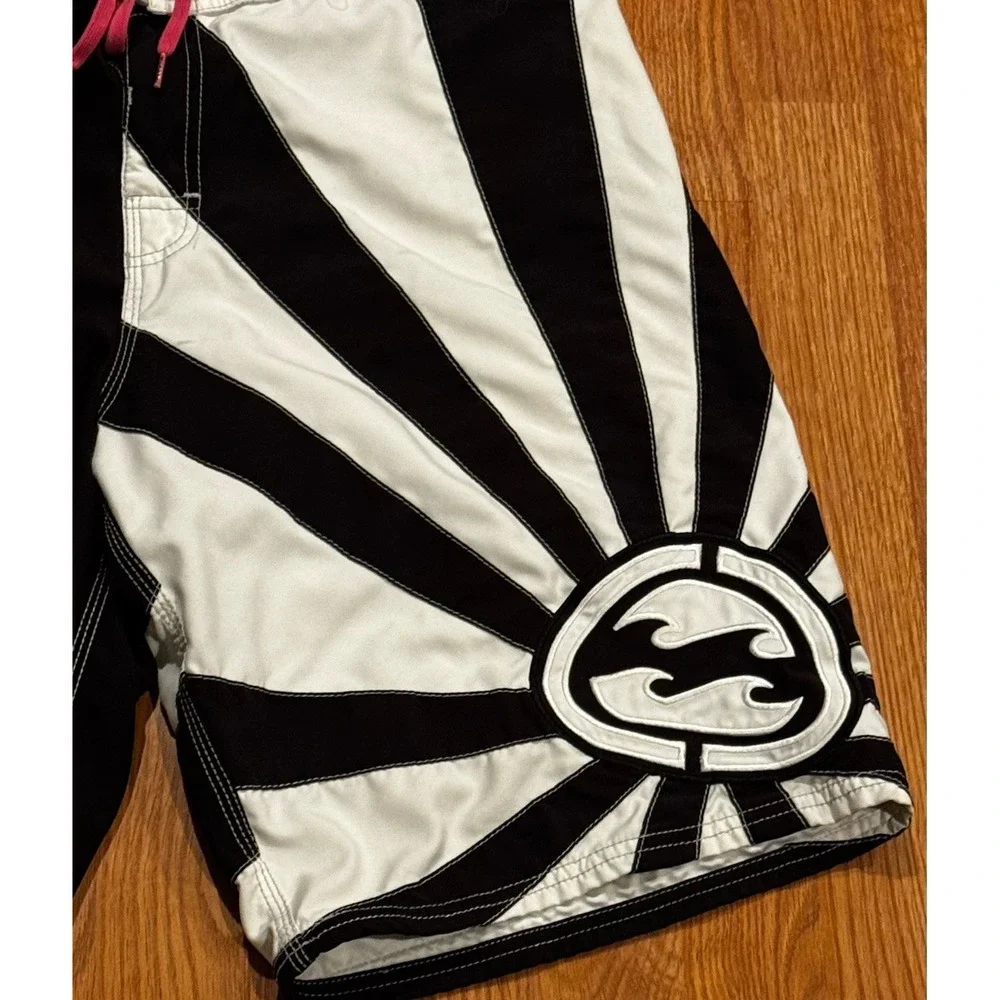 Vintage Billabong Andy Irons Rising Sun Board Shorts Black White 34 OG 90s Y2K